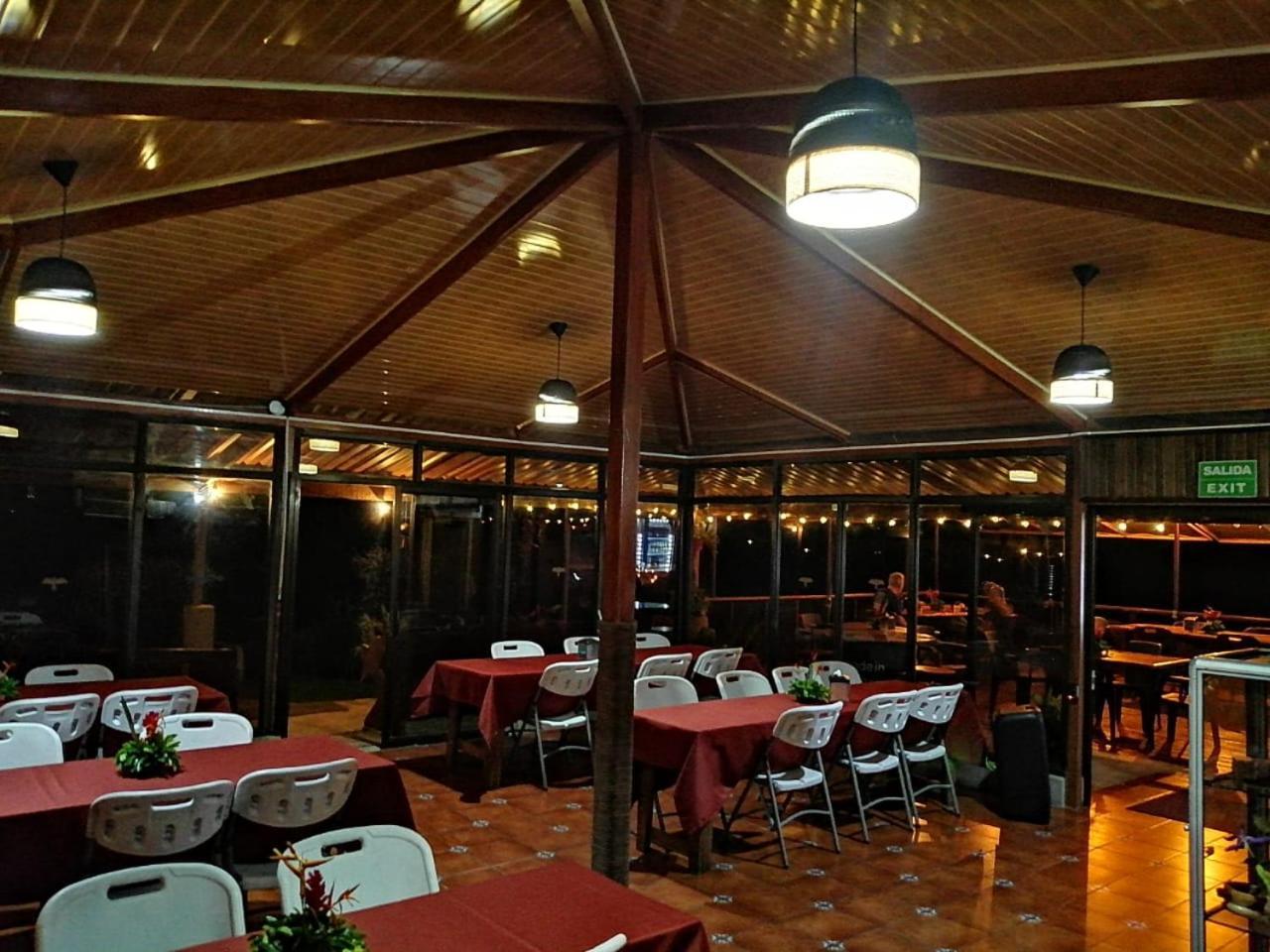 Pacuare Mountain Lodge Tres Equis Kültér fotó